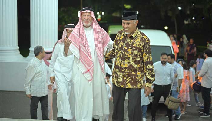 Gubernur Sumbar, Mahyeldi sambut kedatangan rombongan Keturunan Syekh Ahmad Khatib Al Minangkabawi