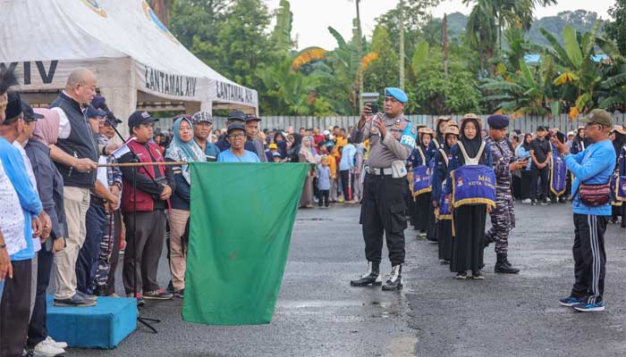 Ketua DPD RI Lepas Pawai Fajar 1 Muharram 1446 H di Koarmada III Papua Barat Daya