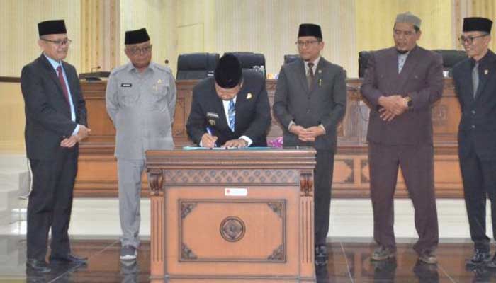 Pemkab Agam dan DPRD Sepakati RPJPD 2025-2045