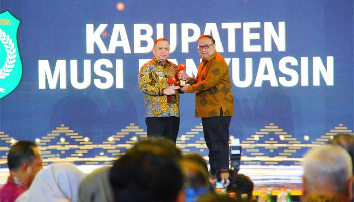 Pemkab Muba Raih 2 Penghargaan Bergengsi di CNN Indonesia Awards Sumsel