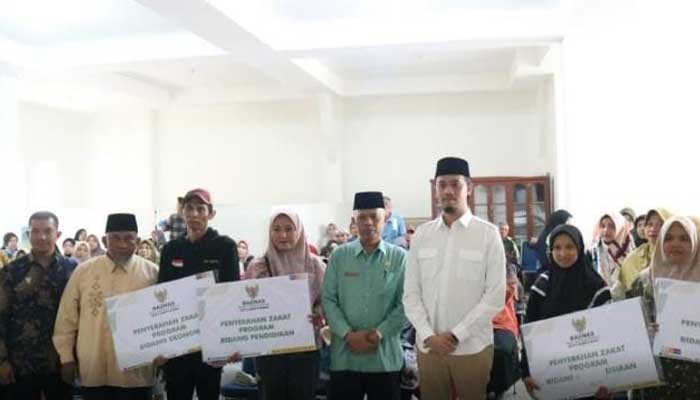 Pemko dan Baznas Salurkan Zakat Sebesar Rp63 Juta kepada Mustahik