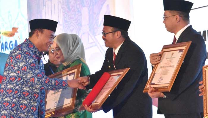 Pj Wali Kota Payakumbuh, Suprayitno terima penghargaan iBangga dari BKKBN