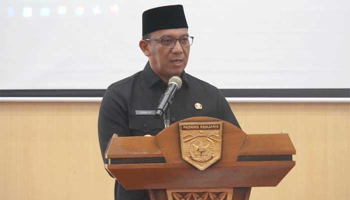 Penjabat Wali Kota Padang Panjang, Sonny Budaya Putra