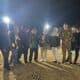 Pengunjung foto bersama di Objek Wisata Camping Ground Guak Kumbah Village beralamat Desa Silungkang Oso, Kecamatan Silungkang, Kota Sawahlunto