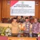 Ketua DPRD Kabupaten Malang, Darmadi (tengah) saat rapat Paripurna di gedung DPRD Kabupaten Malang