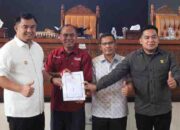 Bupati Dharmasraya Sampaikan Nota Penjelasan  Ranperda RPJPD 2025-2045 ke DPRD