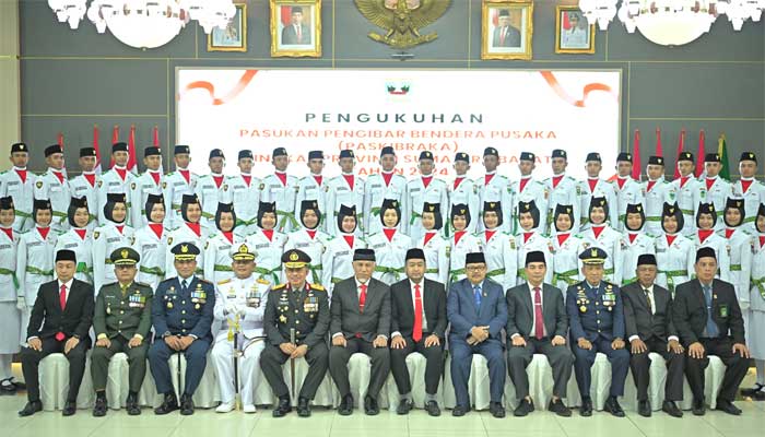 Pengukuhan 54 Anggota Paskibraka Sumbar 2024