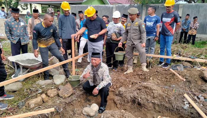 Wabup Solsel Letakkan Batu Pertama Pembangunan Kantor KAN Pakan Rabaa 1 Wabup Solsel Letakkan Batu Pertama Pembangunan Kantor KAN Pakan Rabaa