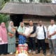 Dinsos Pasaman Barat Bantu Warga Duafa Situak Utara