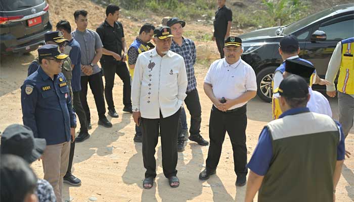 Gubernur Sumbar Tinjau Jalan ke Pelabuhan Teluk Tapang Pasbar, Segini Progresnya