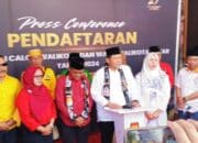 Ribuan Pendukung Padati KPU Blitar untuk Dukung Pendaftaran Bambang-Bayu di Pilkada 2024