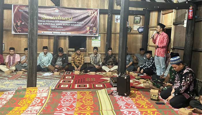 KPU Sijunjung Sosialisasikan Potensi Tindak Pidana dan Permasalahan Hukum Pilkada 2024 1 KPU Sijunjung Sosialisasi Potensi Tindak Pidana dan Permasalahan Hukum Pilkada 2024