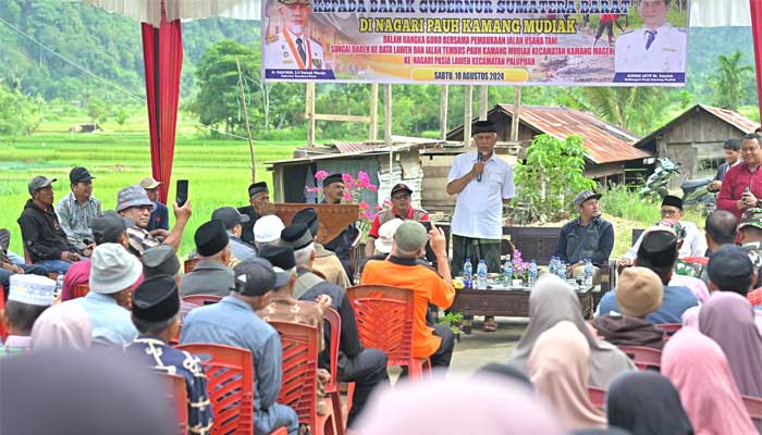 Gubernur Sumbar Terima Usulan Pembukaan Jalan Usaha Tani di Nagari Pauh Kamang Mudiak Agam 1 Gubernur Sumbar, Mahyeldi di Nagari Pauh Kamang Mudiak, Kabupaten Agam