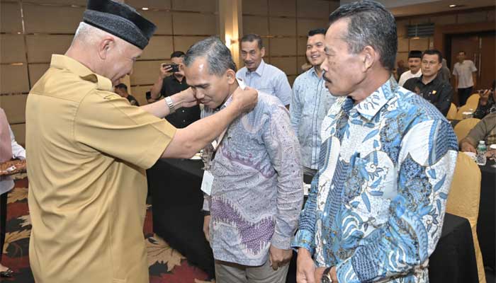Buka Orientasi Anggota DPRD Padang Pariaman, Gubernur Mahyeldi Ingatkan Hal Penting Ini 1 Orientasi Anggota DPRD Padang Pariaman