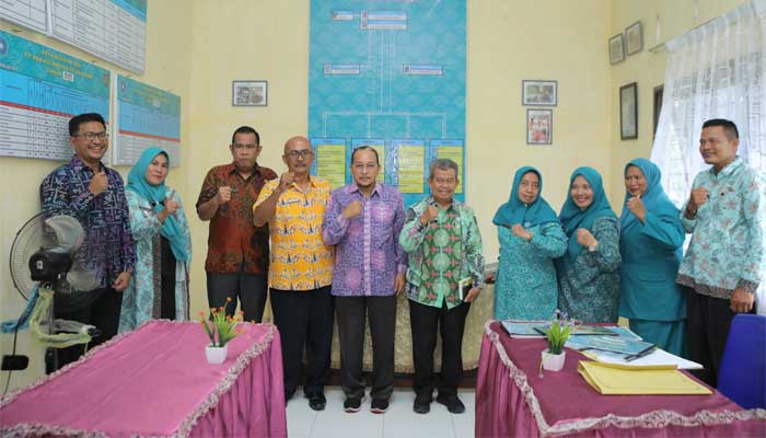 Tim Evaluasi Lomba Tertib Administrasi PKK Tingkat Provsu Kunjungi Desa Teluk Dalam Asahan 1 Tim Evaluasi Lomba Tertib Administrasi PKK Tingkat Provsu Kunjungi Desa Teluk Dalam Asahan