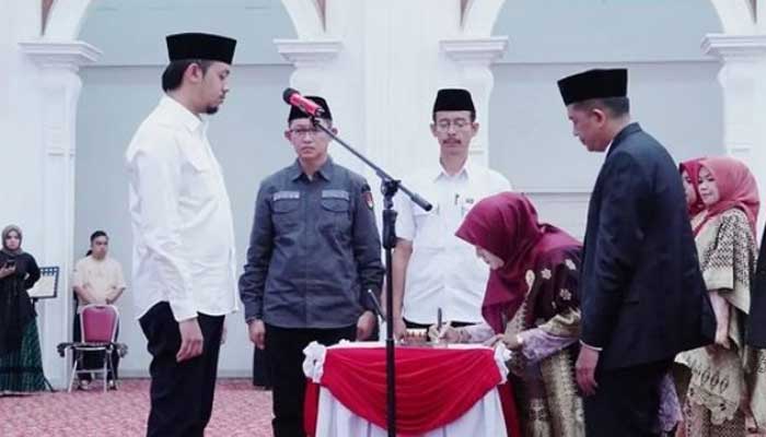 Lantik Pejabat Pengawas dan Fungsional, Wako Bukittinggi Juga Serahkan SK Kenaikan Pangkat dan SK Pensiun 2025 1 Wako Bukittinggi, Erman Safar Lantik Pejabat Pengawas dan Fungsional