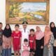 Bupati Agam, Andri Warman bersama anak asuh