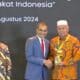 Pemkab Pasaman Barat Raih UHC Award 2024, diterima Bupati Hamsuardi
