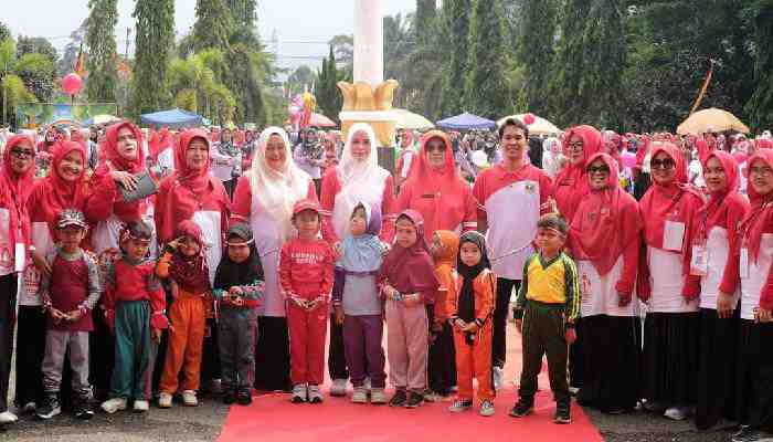 Bunda PAUD Dharmasraya Turut Meriahkan Peringatan Hari Anak Nasional