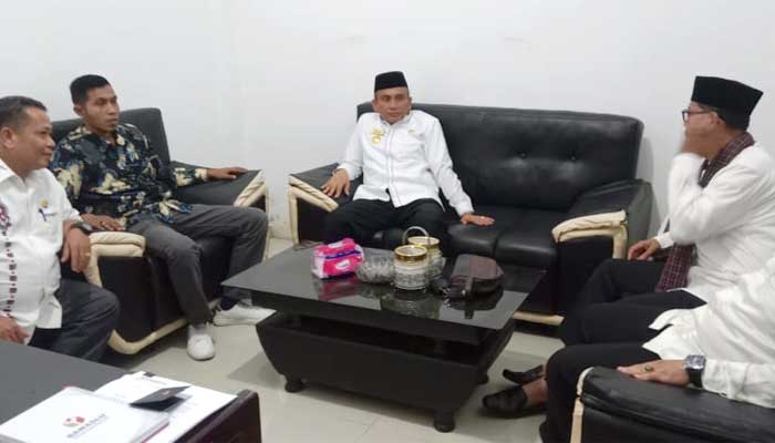 Pjs. Bupati Agam Koordinasi Kesiapan Pilkada dengan Bawaslu