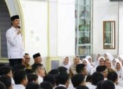 Kunjungi SMAN 1 Kota Bukittinggi, Erman Safar Berikan Semangat dan Motivasi