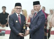 Hani Syopiar Rustam Dilantik Sebagai Pjs Wali Kota Bukittinggi