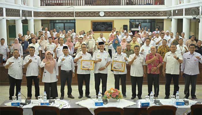 IDM Sumbar 2024, 368 Nagari/Desa sudah Mandiri dan 10 Lainnya Masih Tertinggal 1 Rakor Data Indeks Membangun Desa (IDM) Sumbar 2024