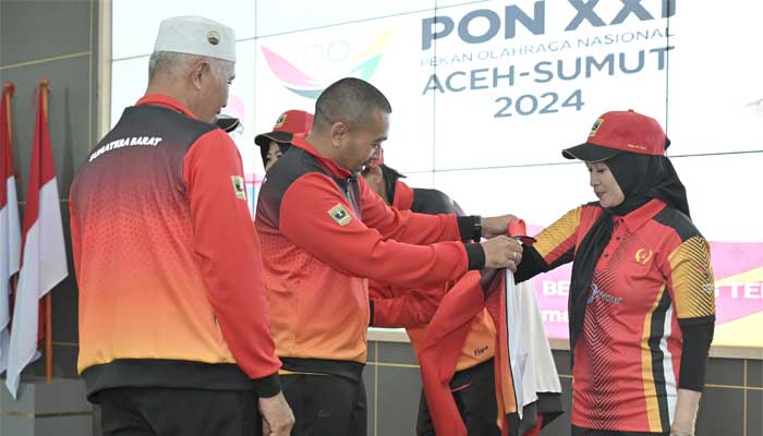 Pelepasan Kontingen Sumbar Menuju PON XXI Aceh-Sumut
