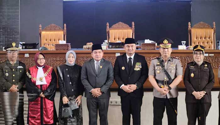 Wakil Ketua DPRD Kabupaten Dharmasraya, Ade Sudarman Dilantik