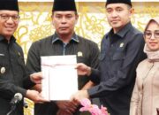 Pj Wako Padang Panjang Sampaikan Nota Keuangan Ranperda Perubahan APBD 2024 ke DPRD