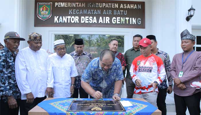 Wakil Bupati Asahan Resmikan Kantor Balai Desa Air Genting