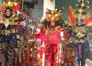 Puncak Event Sissca Dimeriahkan Karnaval Songket 11 Karnaval songket di puncak event Sawahlunto International Songket Silungkang Carnival (Sissca)