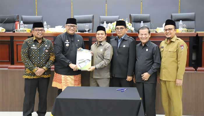 DPRD Kota Padang Setujui APBD Perubahan 2024, Segini Jumlahnya 1 DPRD Kota Padang Setujui APBD Perubahan 2024