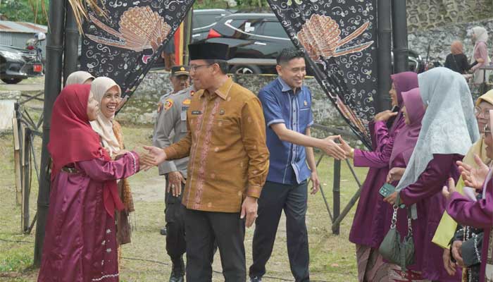 Pj Wako Padang Panjang, Sonny Budaya Putra saat pembukaan Desa Wisata Fair 2024 di Desa Wisata Kubu Gadang