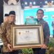 Kepala Biro Kesejahteraan Rakyat (Kesra) Setdaprov Sumbar, Al Amin terima penghargaan Anugerah Masjid Percontohan dan Ramah (AMPERA) tingkat nasional tahun 2024
