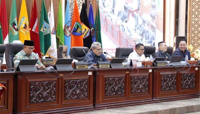 Rapat paripurna DPRD Sumbar dalam rangka penetapan Keanggotaan Alat Kelengkapan Dewan Periode 2024-2029