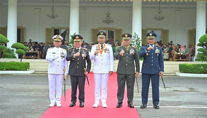 Perayaan HUT TNI Ke-79 di halaman Istana Gubernuran Sumbar