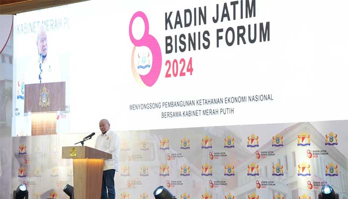 AA LaNyalla Mahmud Mattalitti saat menyampaikan Keynote Speech pada acara KADIN Jatim Bisnis Forum