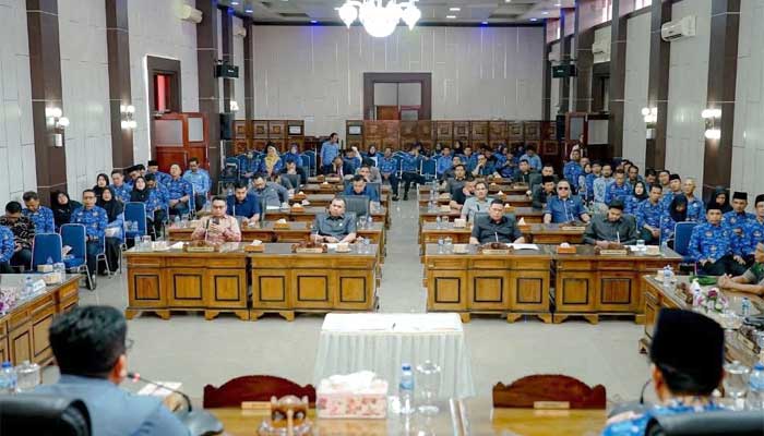 DPRD Solsel Tetapkan 15 Ranperda Masuk Propemperda Tahun 2025 1 Rapat paripurna DPRD Solsel terkait penetapan Propemperda tahun 2025