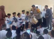 Kapolres Muba Berikan Tali Asih kepada Siswa Yayasan Madin Takmiliyah Modern Darusalam Desa Jirak