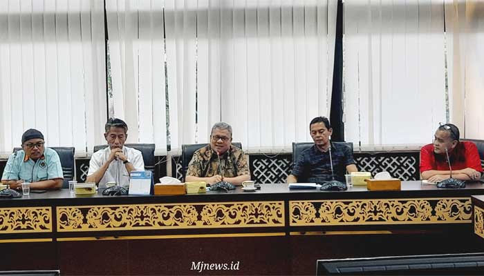 Ketua DPRD Muhidi Terima Kunjungan Silaturahmi Pengurus PWI Sumbar