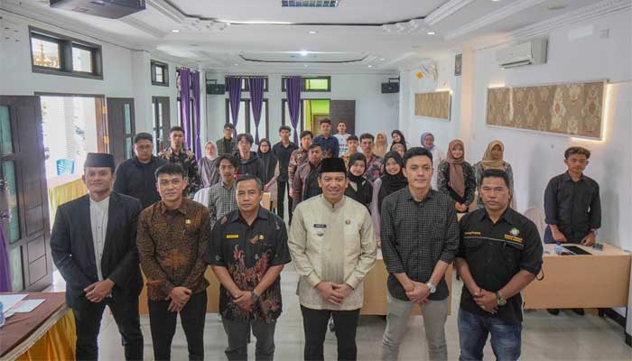 Penjabat Wali Kota Padang Panjang, Sonny Budaya Putra saat membuka Pelatihan Pemuda Pelopor