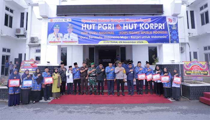 Pemko Solok Peringati HUT PGRI ke-79 dan HUT Korpri ke-53