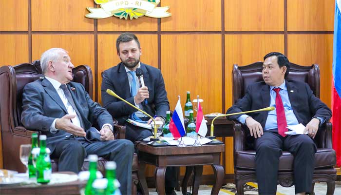 Ketua DPD RI Bahas Kerja Sama Pertahanan dan Pangan dengan Senator Rusia