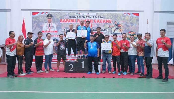 Penutupan Turnamen Tenis Meja SRG Cup I di Solok Selatan
