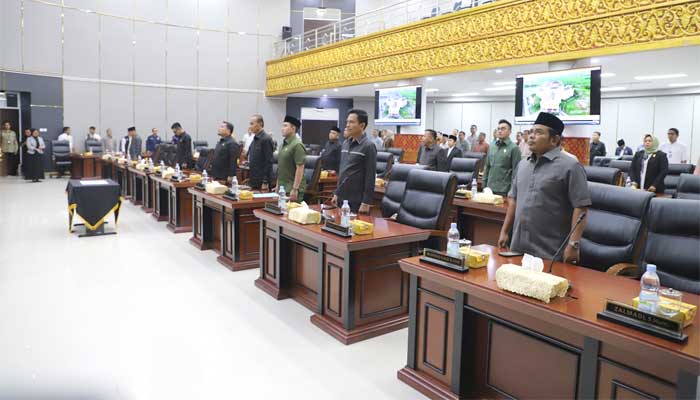 Suasana rapat paripurna DPRD Kota Padang