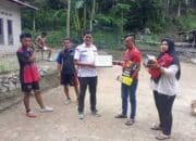 Karang Taruna Desa Silungkang Oso Sawahlunto Terima Bantuan Peralatan Olahraga