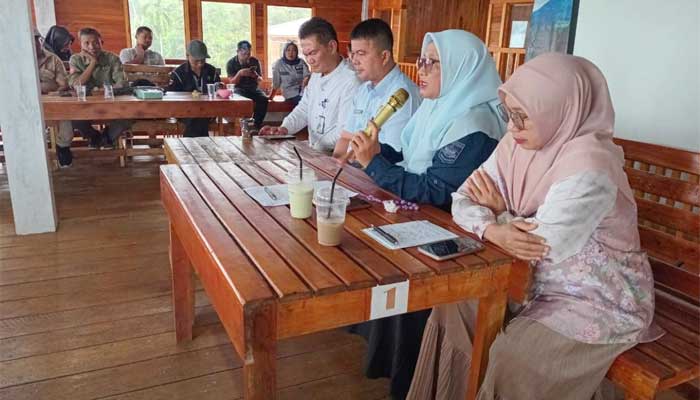 Kepala Dinas Pertanian Ketahanan Pangan dan Perikanan Solok Selatan, drh. Nurhayati