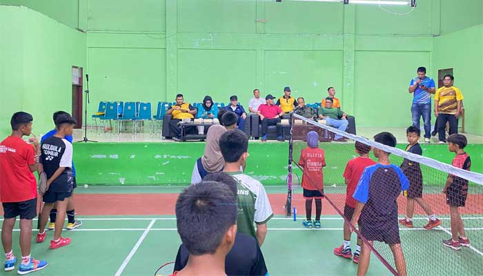 Pj Wako Padang Panjang Buka Open Tournament Badminton Tingkat Pelajar se-Pabasko 1 Pembukaan Open Tournament Badminton Tingkat Pelajar se-Pabasko