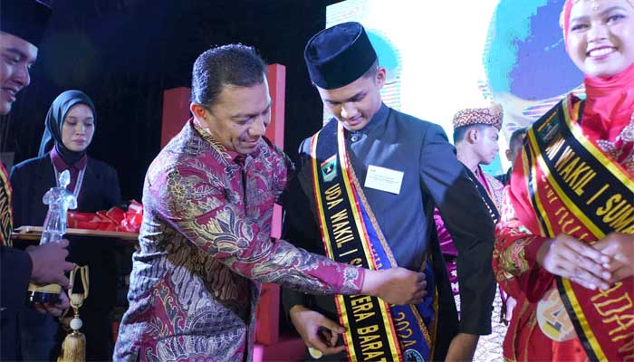 Pj Wako Padang Panjang, Sonny Budaya Putra kukuhkan pemenang Uda Uni Duta Wisata Sumatera Barat tahun 2024